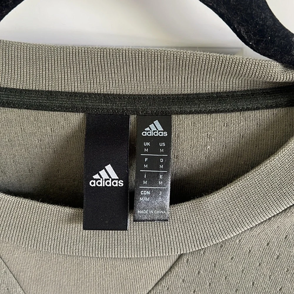 adidas Z.N.E. Crew Sweatshirt Size Medium